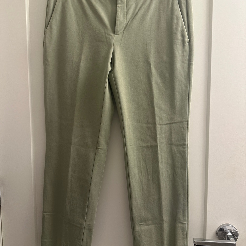 Banana Republic Avery Fit olive Green Trousers for Effortless Style